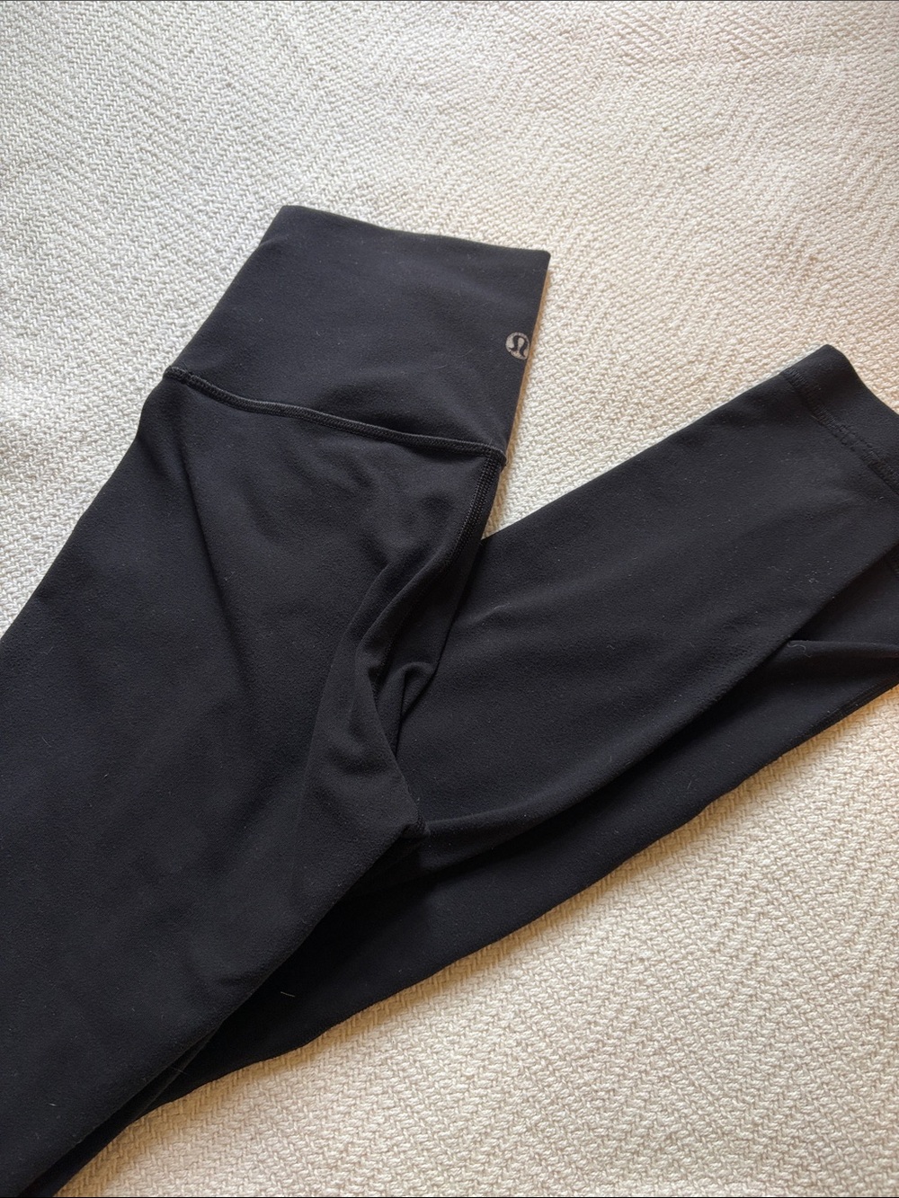 Lululemon 28” black leggings as is